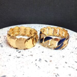 LOT Of 2 Stretchy Bracelets